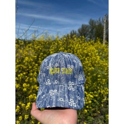 Gorra flores amarilla